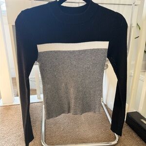 Forever 21 Black and Gray Colorblock Sweater